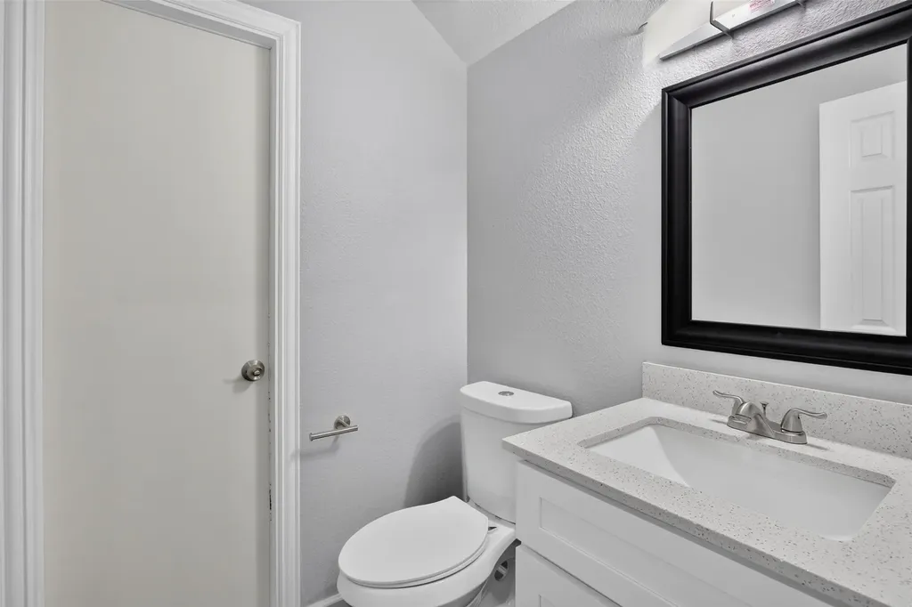 308 Hardeman Boulevard Justin TX 76247