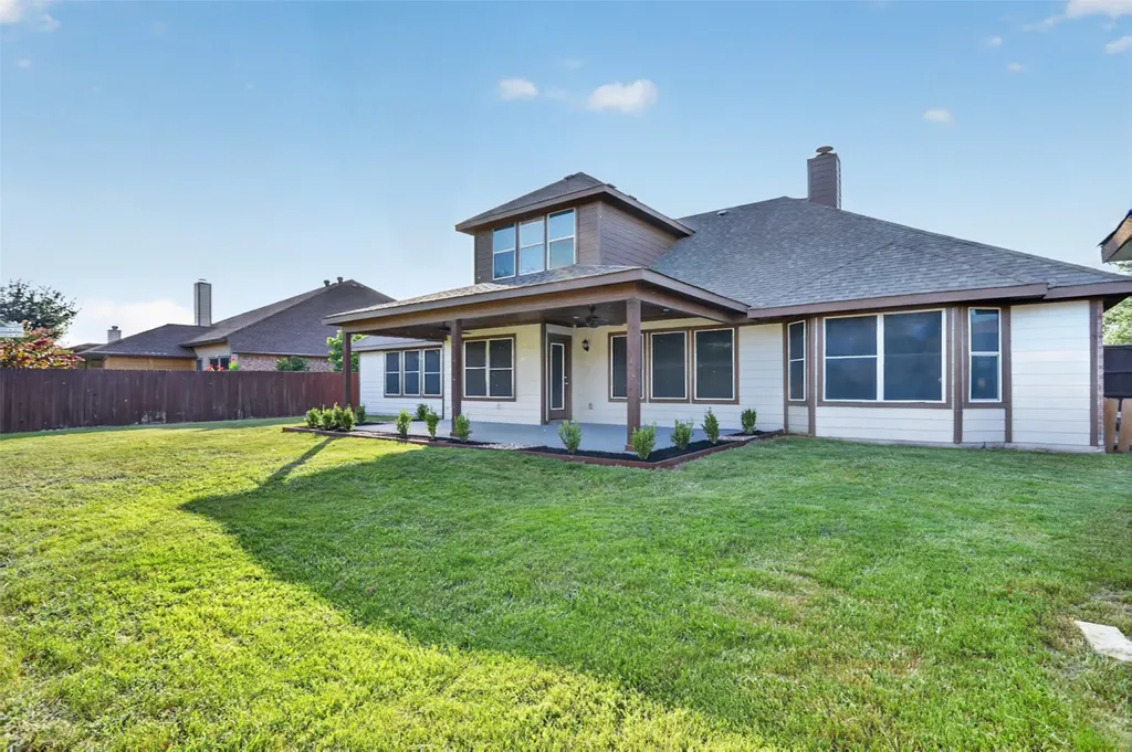 308 Hardeman Boulevard Justin TX 76247