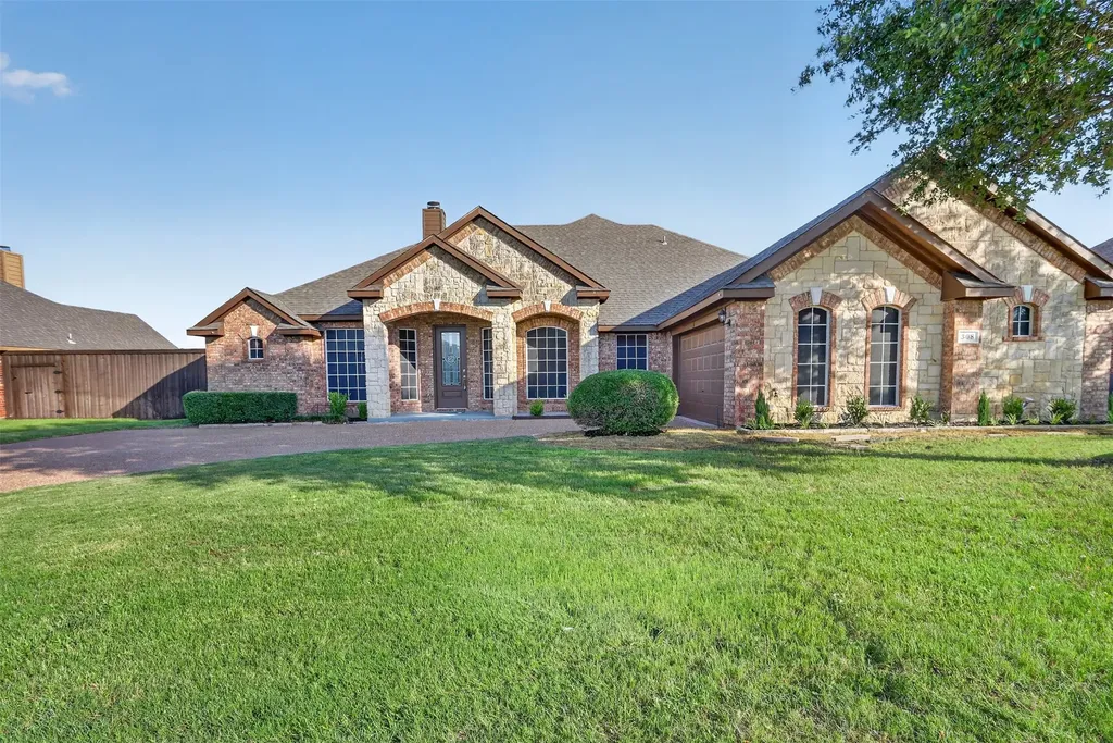 308 Hardeman Boulevard Justin TX 76247