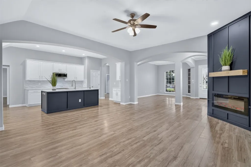 308 Hardeman Boulevard Justin TX 76247