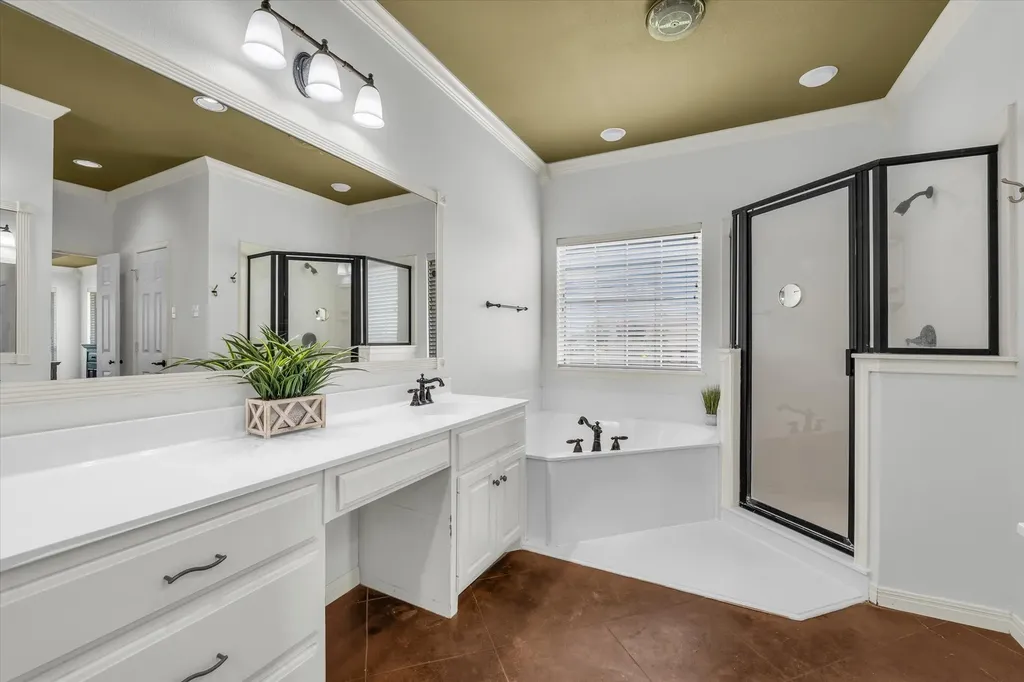 140 Vista Grande Loop Lorena TX 76655