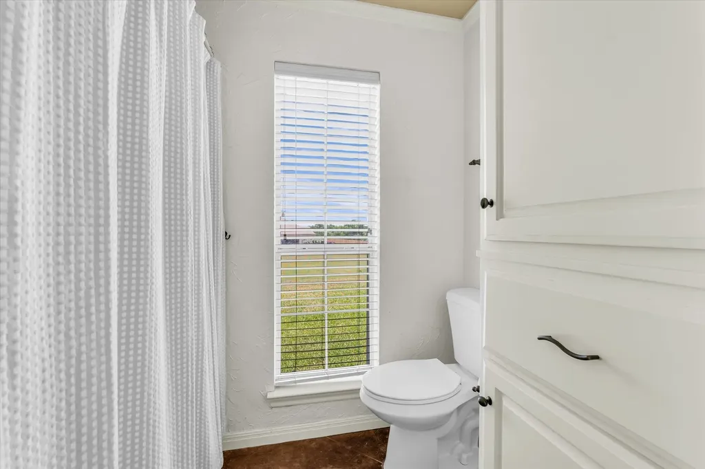 140 Vista Grande Loop Lorena TX 76655