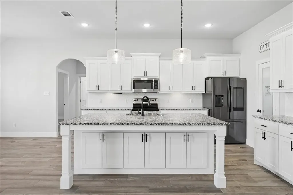 1005 Paradise Parkway Poolville TX 76487