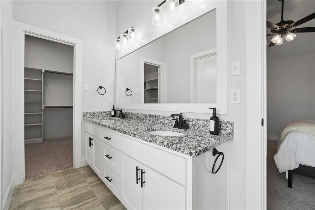 1005 Paradise Parkway Poolville TX 76487
