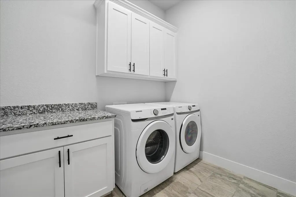 1005 Paradise Parkway Poolville TX 76487