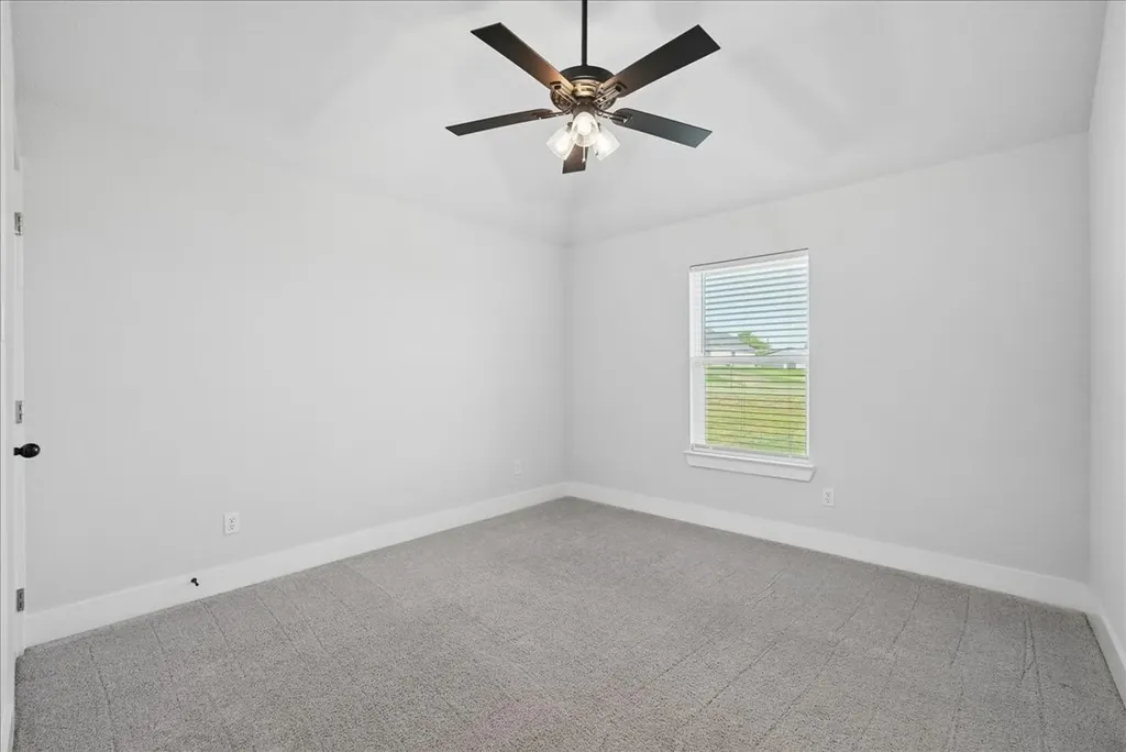 1005 Paradise Parkway Poolville TX 76487