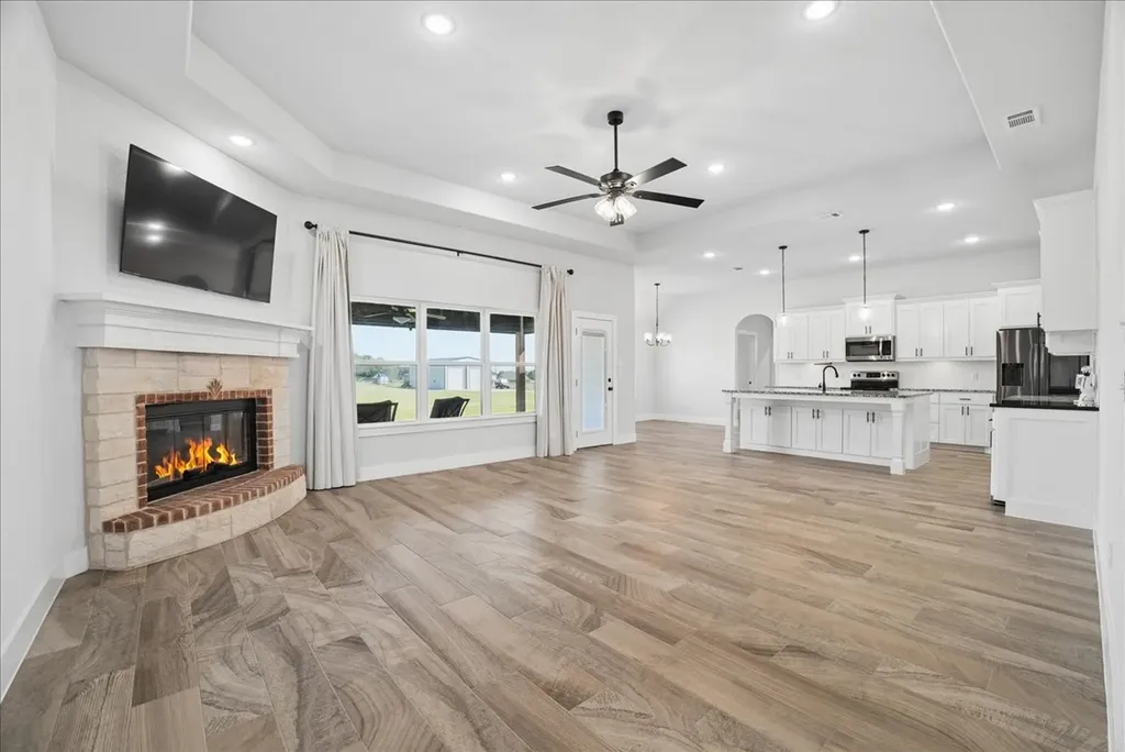 1005 Paradise Parkway Poolville TX 76487