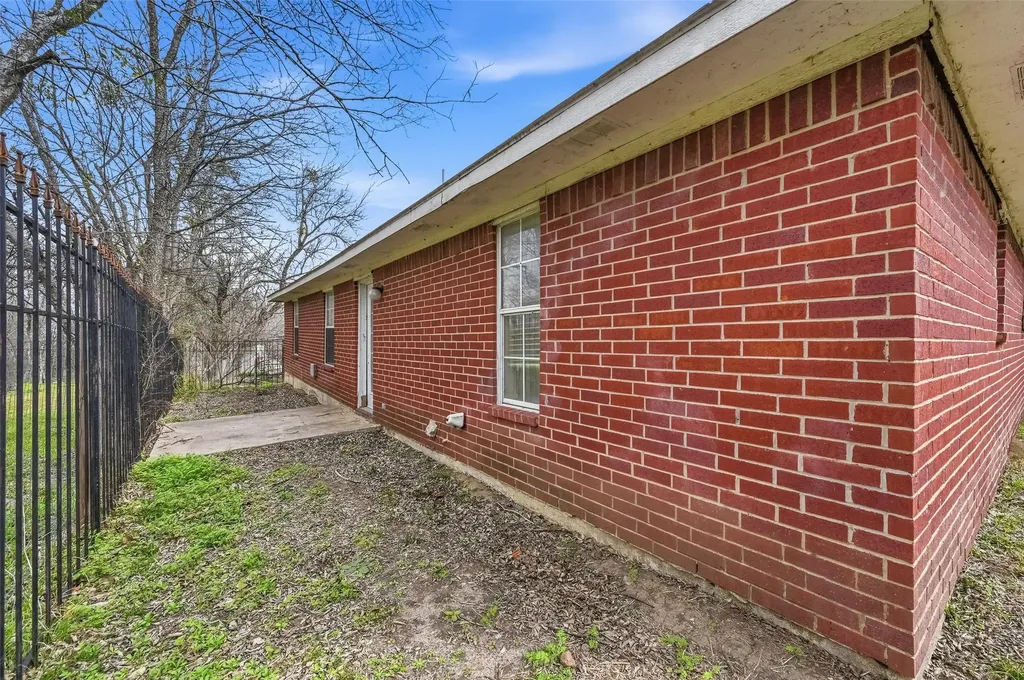 201 West Lane West Tawakoni TX 75474