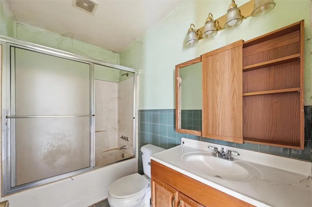 201 West Lane West Tawakoni TX 75474