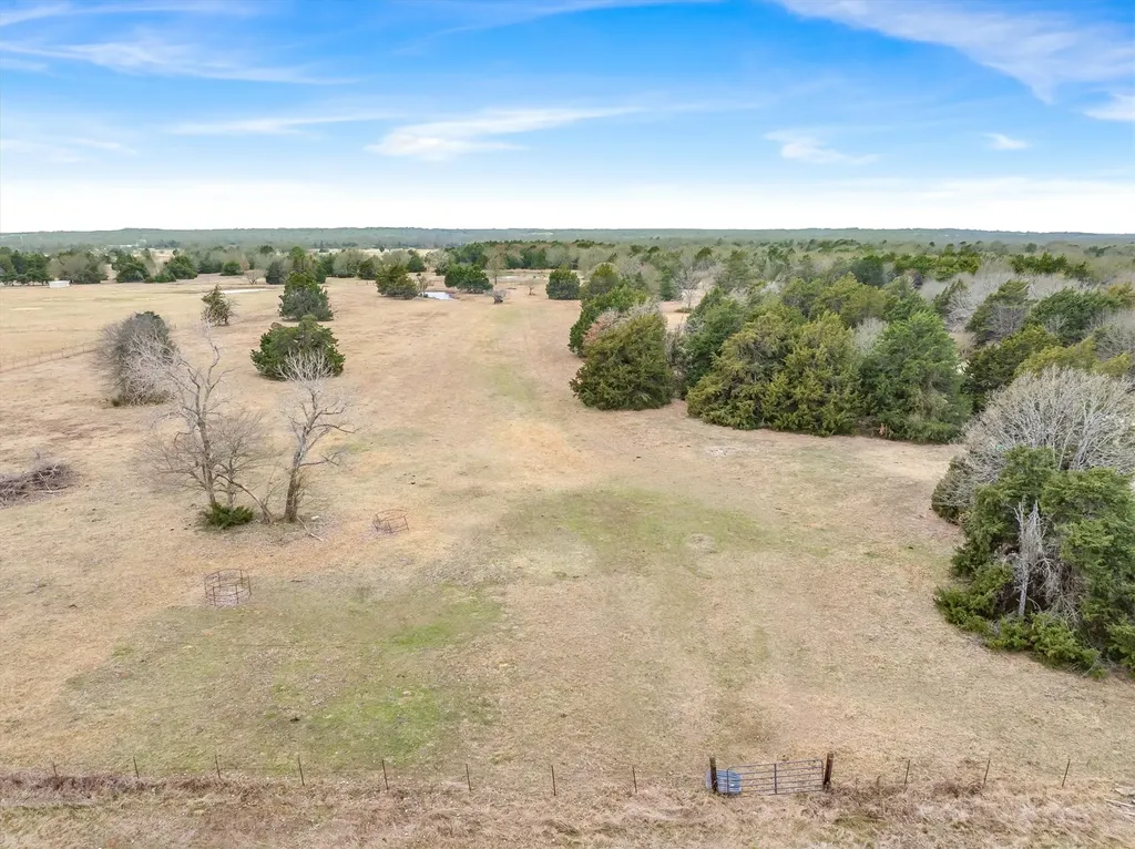 9111 County Road 313 Terrell TX 75161
