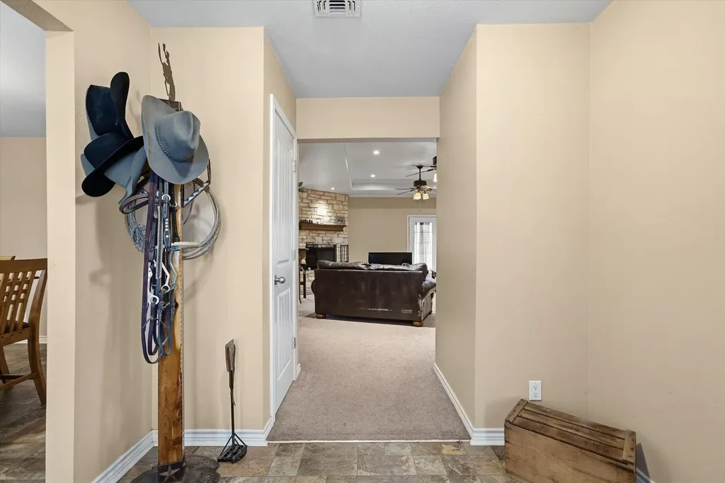 9111 County Road 313 Terrell TX 75161
