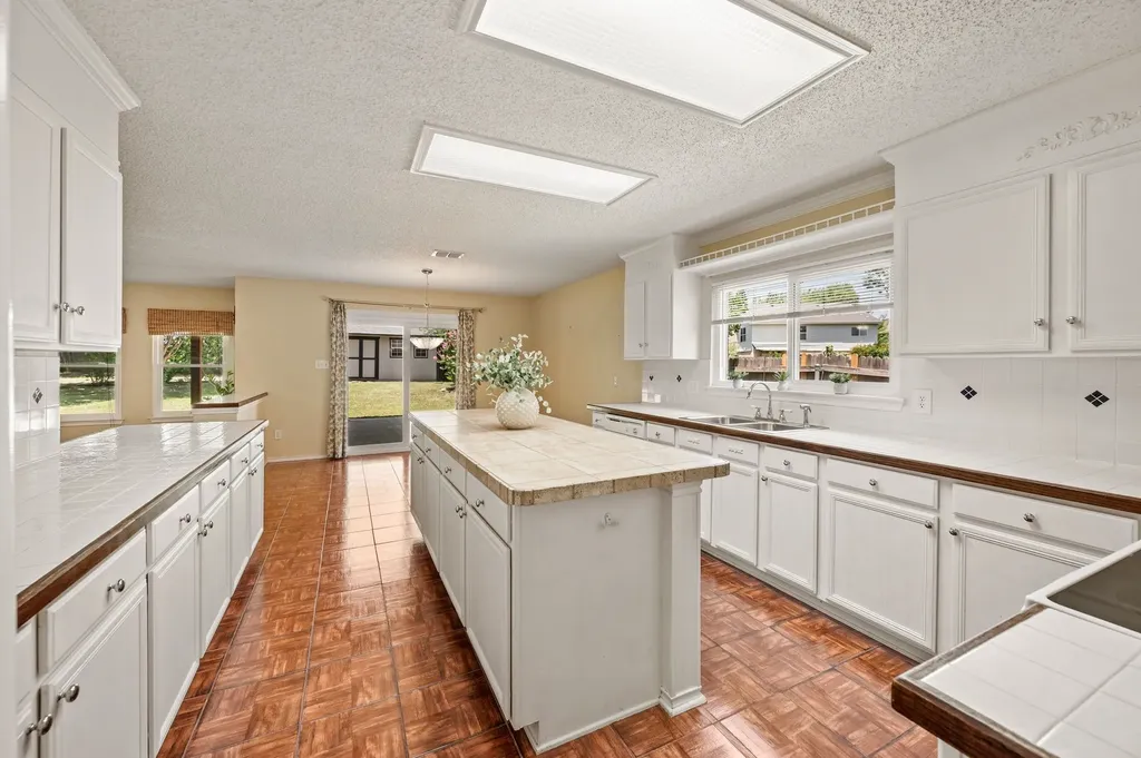 6612 Beryl Drive Arlington TX 76002