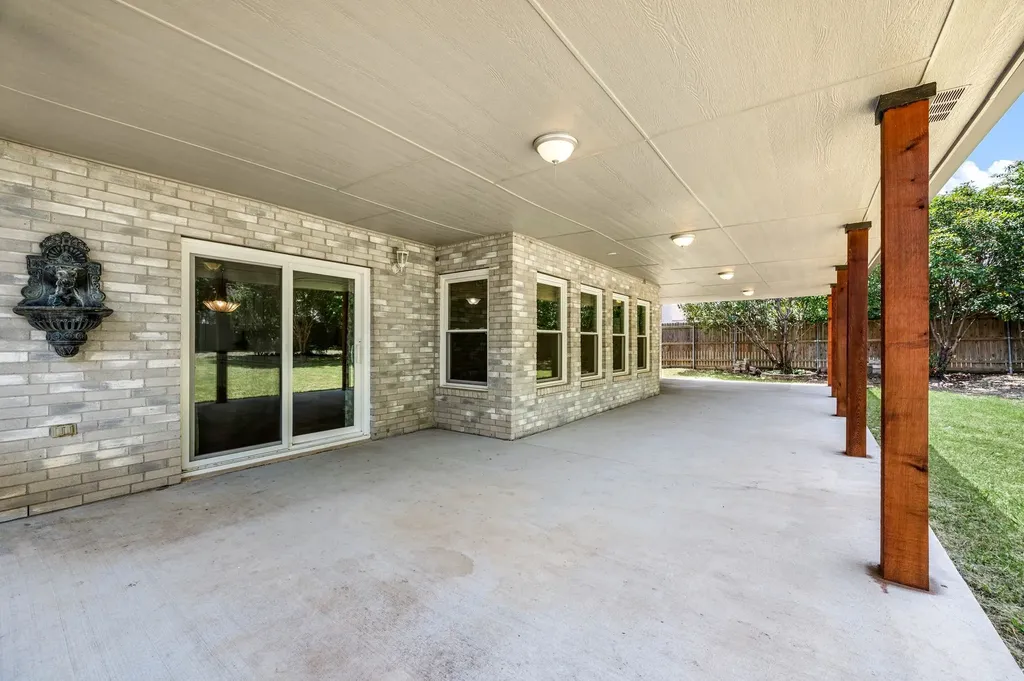 6612 Beryl Drive Arlington TX 76002