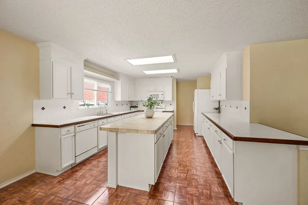 6612 Beryl Drive Arlington TX 76002