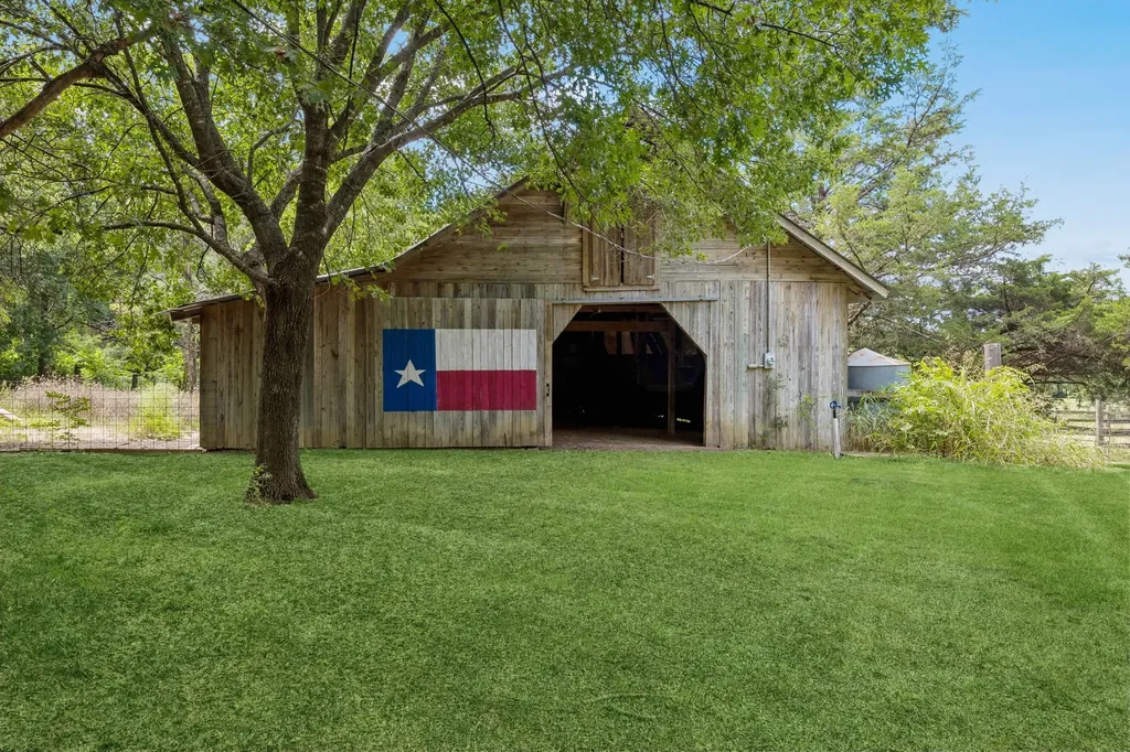 4546 County Road 408 Mckinney TX 75071