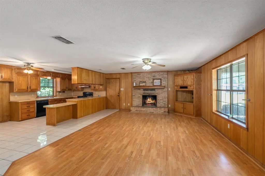 741 Vz County Road 4134 Canton TX 75103