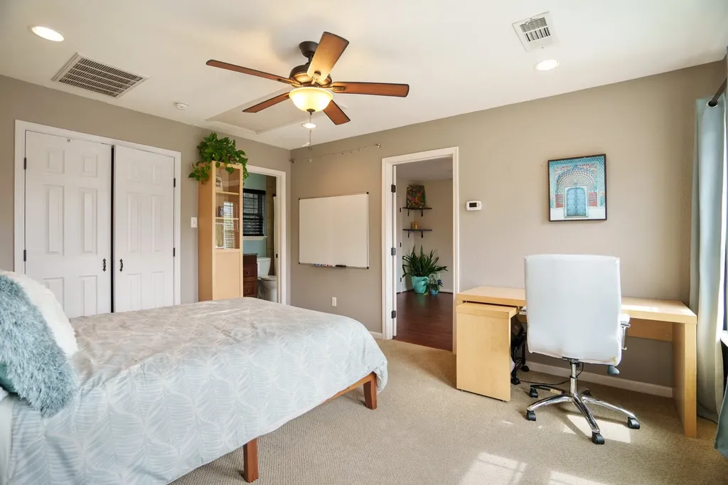 6423 Redpine Road Dallas TX 75248