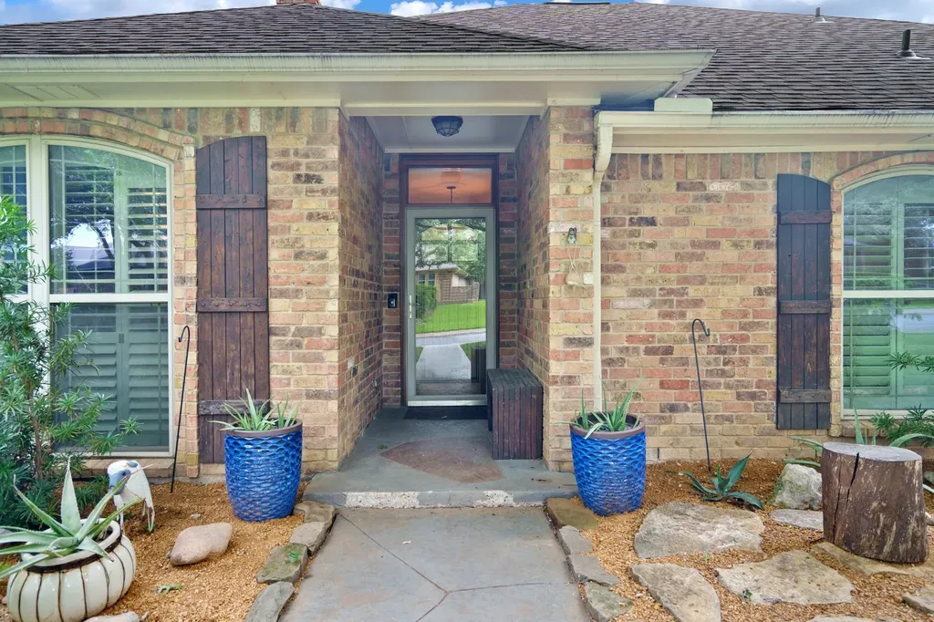 6423 Redpine Road Dallas TX 75248