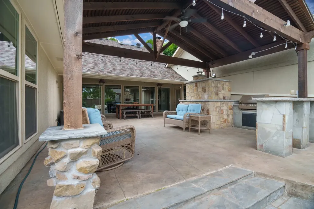 6423 Redpine Road Dallas TX 75248