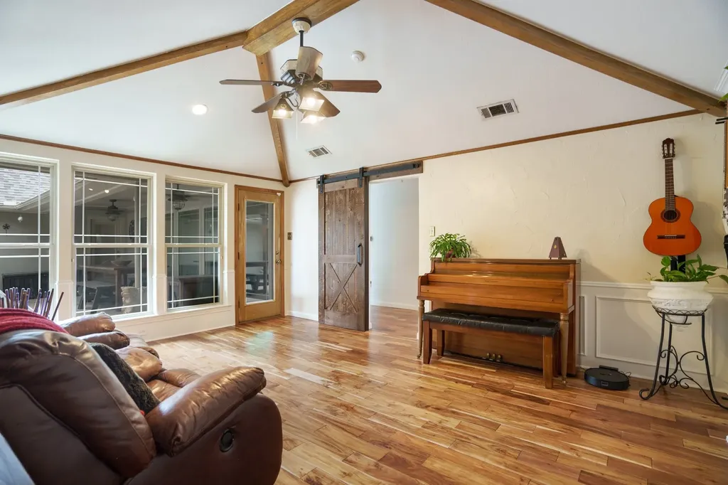 6423 Redpine Road Dallas TX 75248