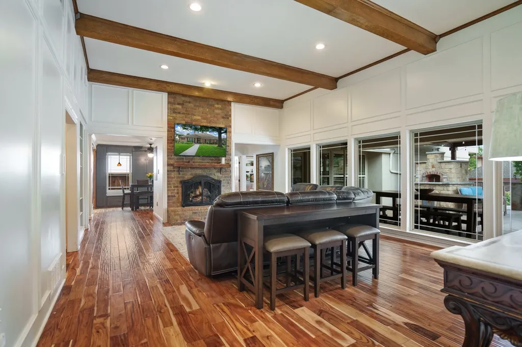 6423 Redpine Road Dallas TX 75248