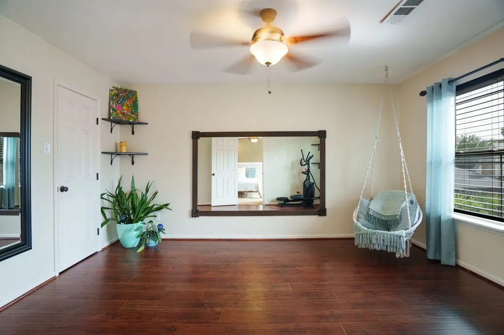6423 Redpine Road Dallas TX 75248