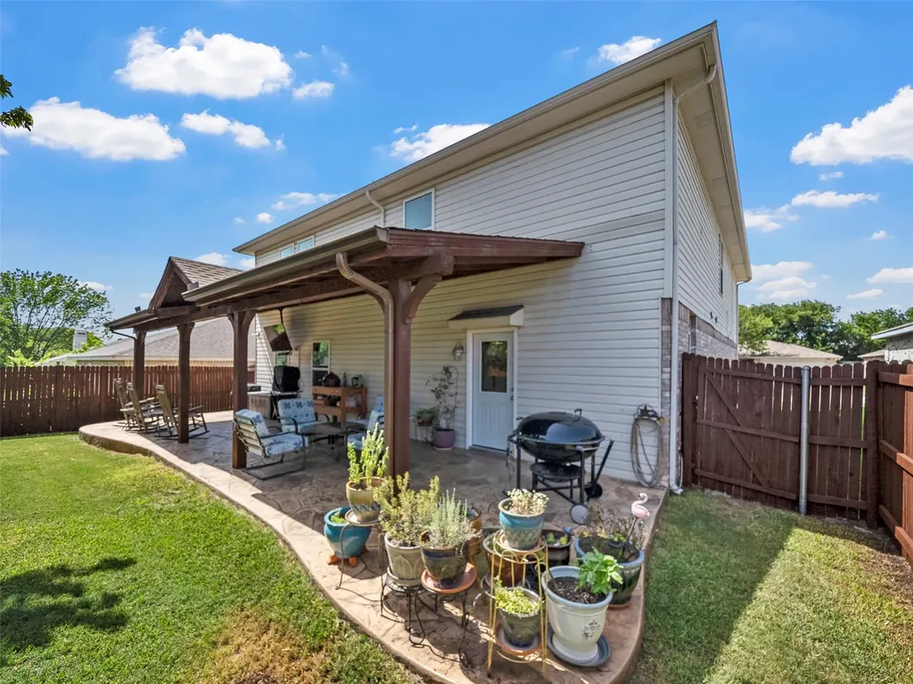 2305 Avalon Creek Way Mckinney TX 75071
