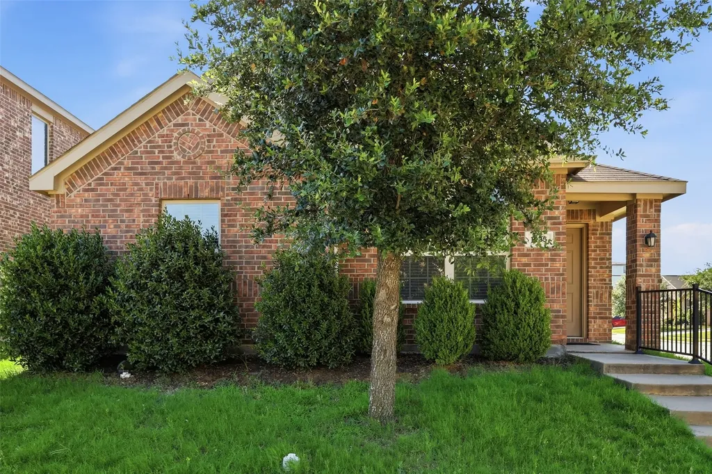 1235 Acmite Avenue Cross Roads TX 76227