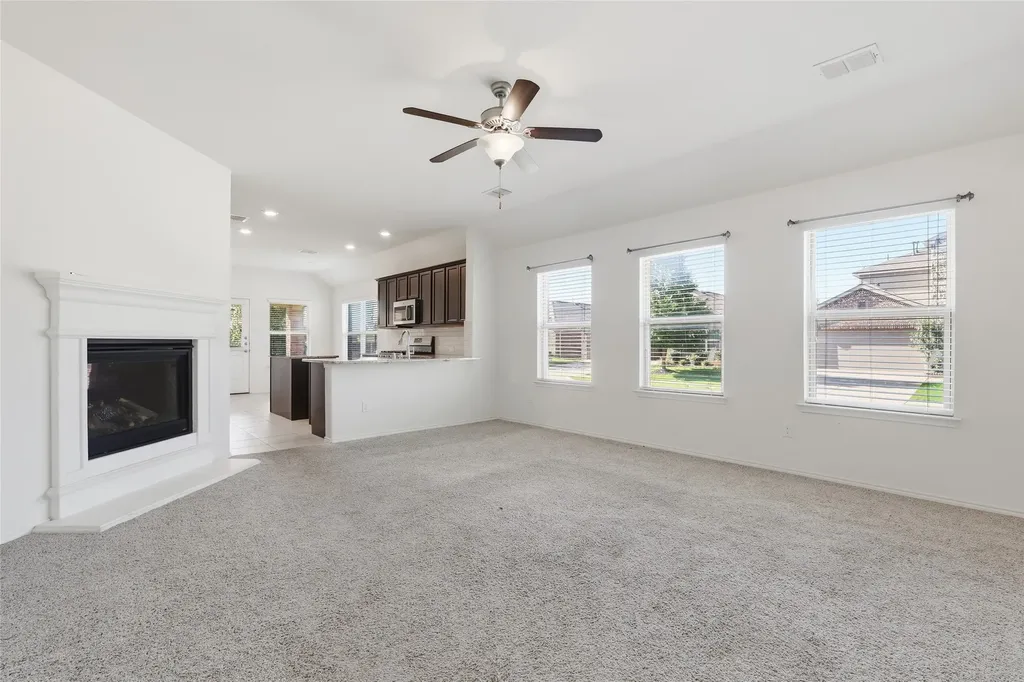 1235 Acmite Avenue Cross Roads TX 76227