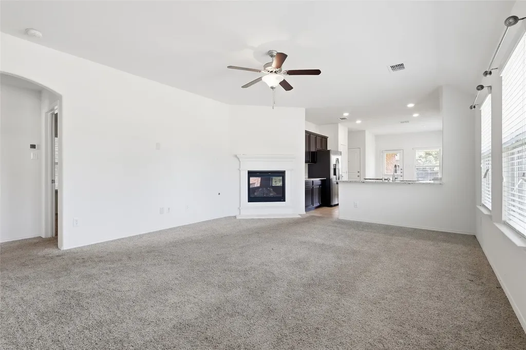1235 Acmite Avenue Cross Roads TX 76227
