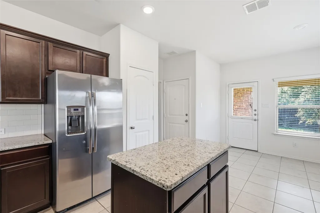1235 Acmite Avenue Cross Roads TX 76227