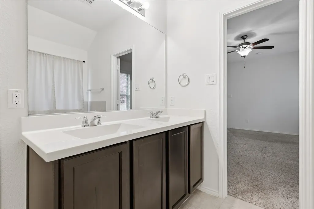 1235 Acmite Avenue Cross Roads TX 76227