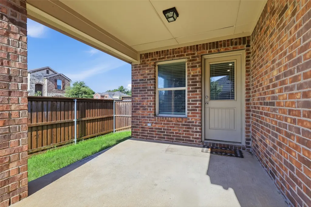 1235 Acmite Avenue Cross Roads TX 76227