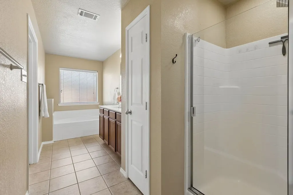 616 Steerman Court Saginaw TX 76179