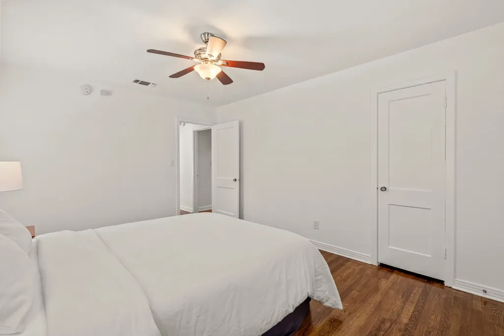 2725 Wayside Avenue Fort Worth TX 76110