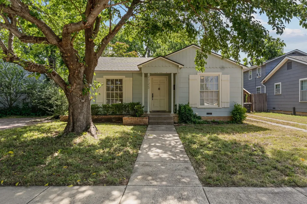 2725 Wayside Avenue Fort Worth TX 76110