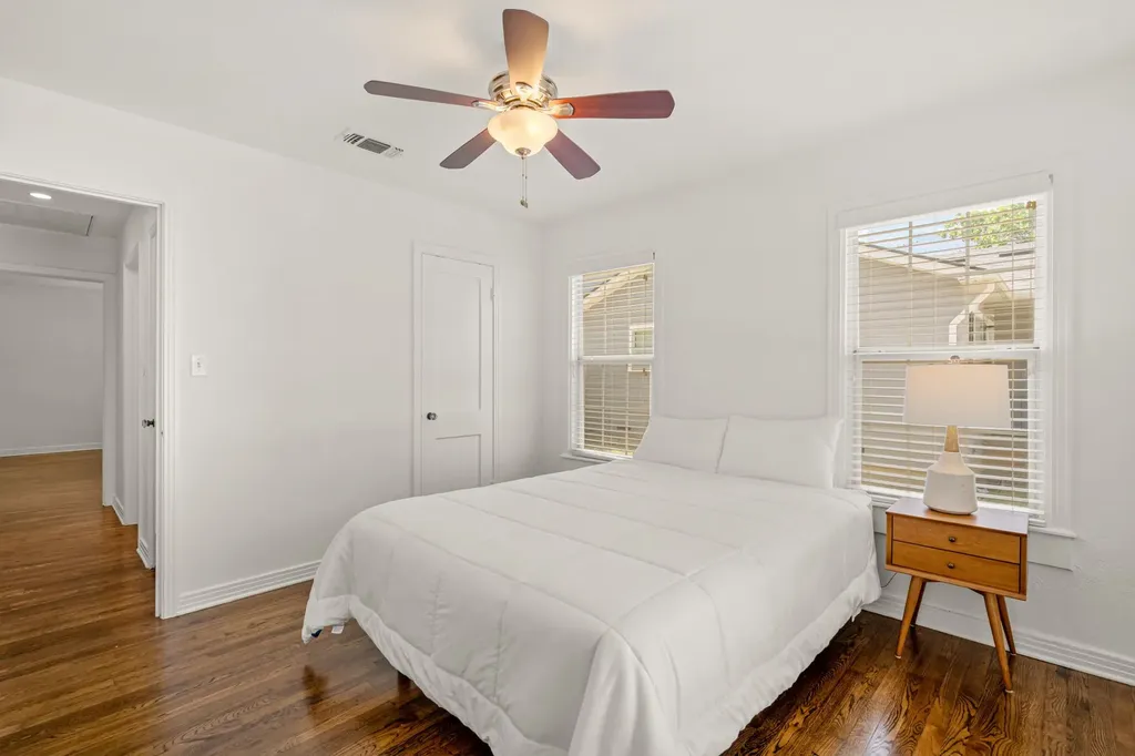 2725 Wayside Avenue Fort Worth TX 76110