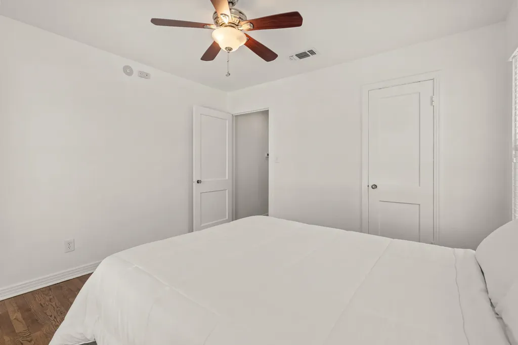 2725 Wayside Avenue Fort Worth TX 76110