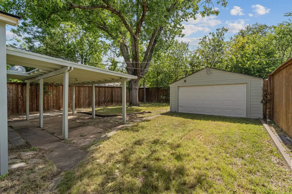 2725 Wayside Avenue Fort Worth TX 76110