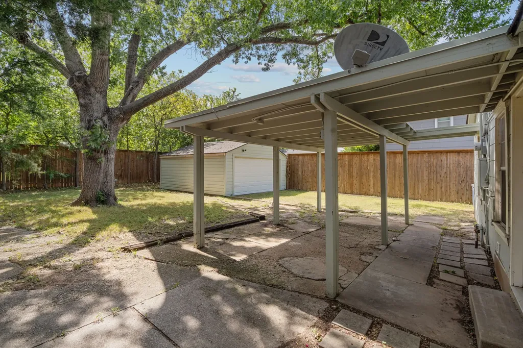 2725 Wayside Avenue Fort Worth TX 76110