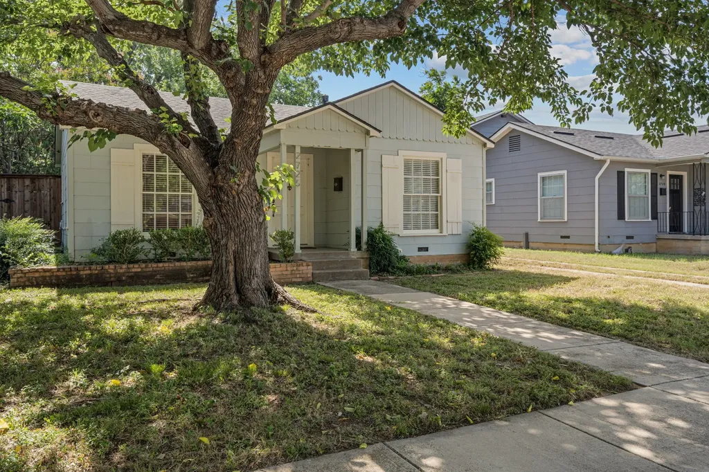 2725 Wayside Avenue Fort Worth TX 76110