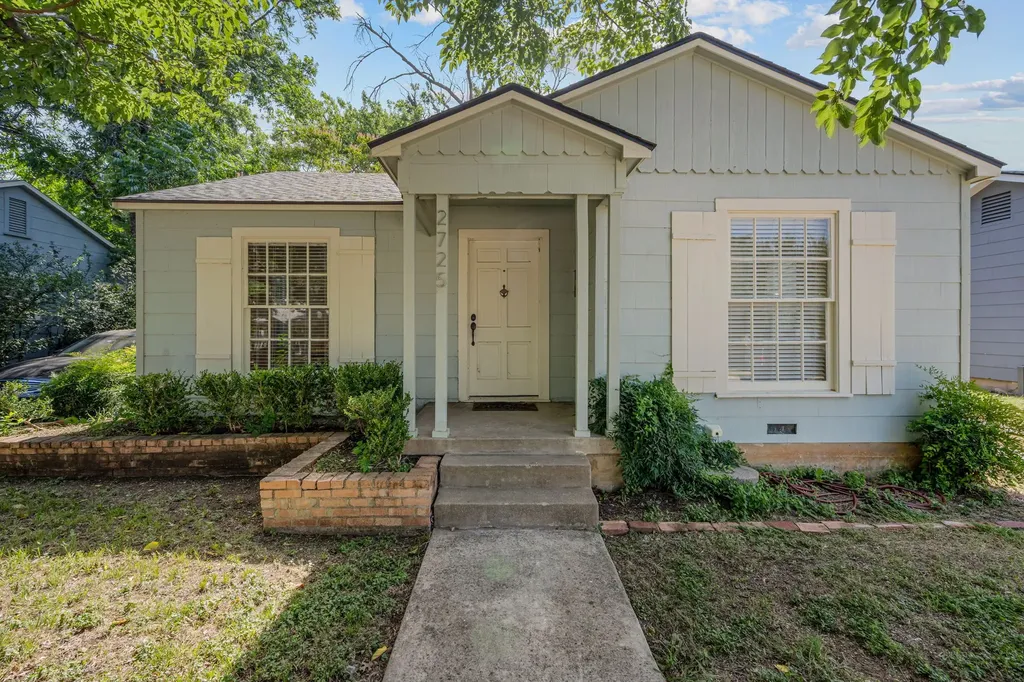 2725 Wayside Avenue Fort Worth TX 76110