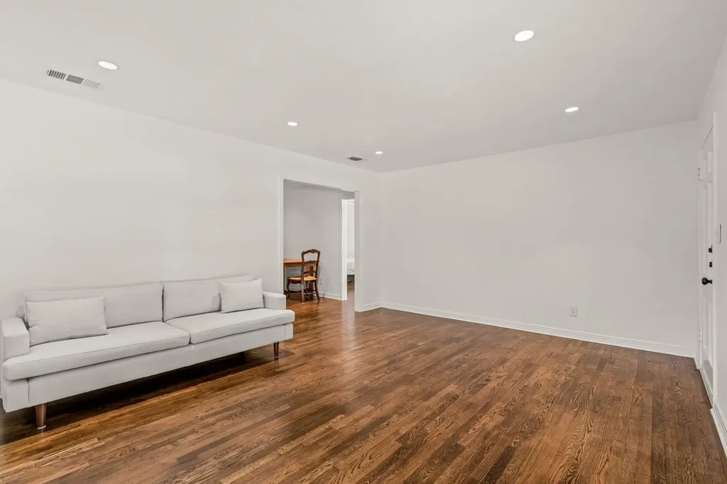 2725 Wayside Avenue Fort Worth TX 76110
