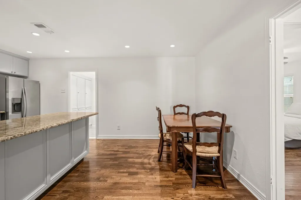 2725 Wayside Avenue Fort Worth TX 76110
