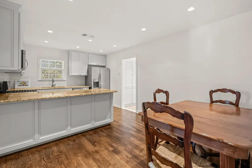 2725 Wayside Avenue Fort Worth TX 76110