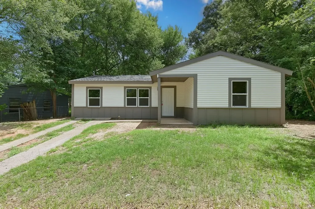 444 Bowie Lone Star TX 75668