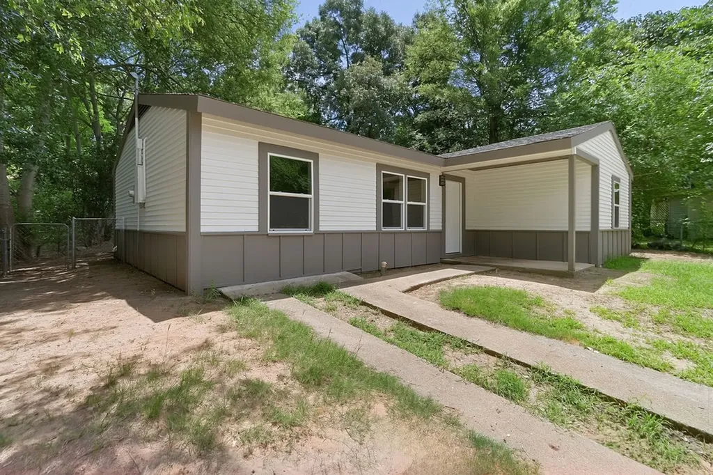 444 Bowie Lone Star TX 75668