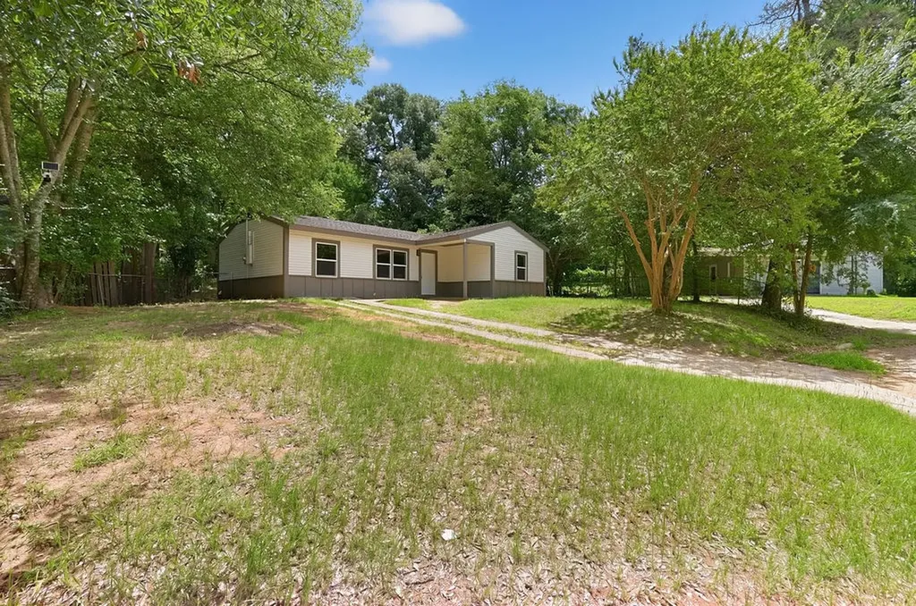 444 Bowie Lone Star TX 75668