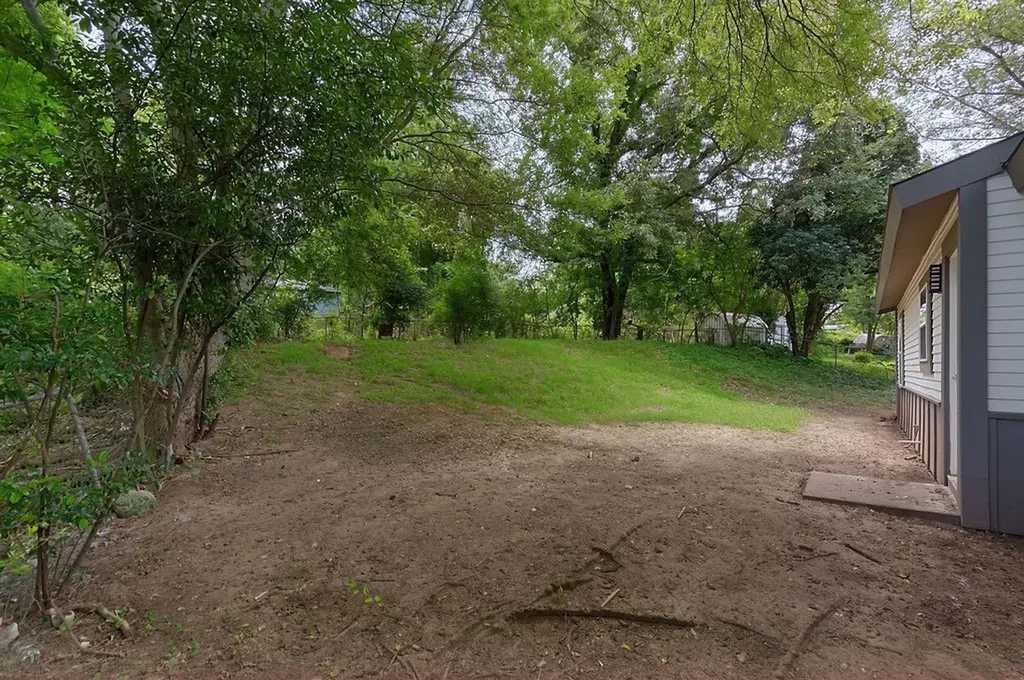 444 Bowie Lone Star TX 75668