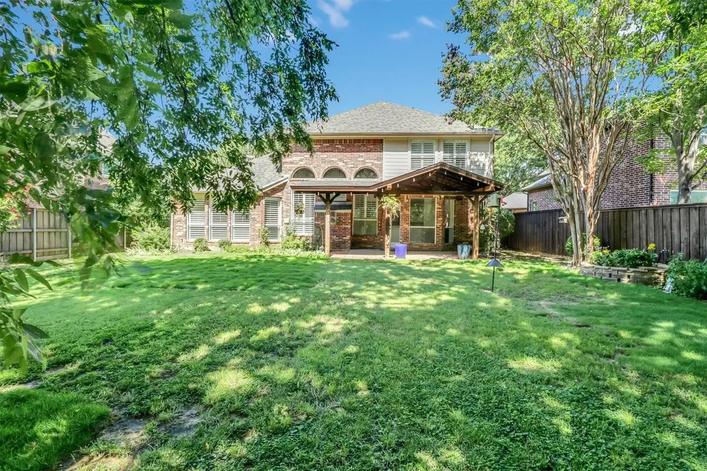 9308 Longview Drive Plano TX 75025